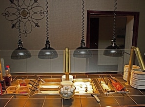 Free daily buffet breakfast - Best Western Williamsburg Historic District (Williamsburg)