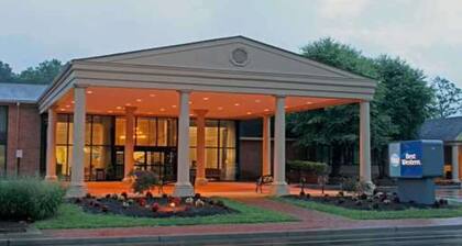 Best Western Williamsburg Historic District