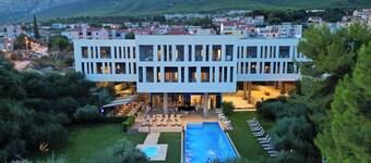 Hotel Salona Palace