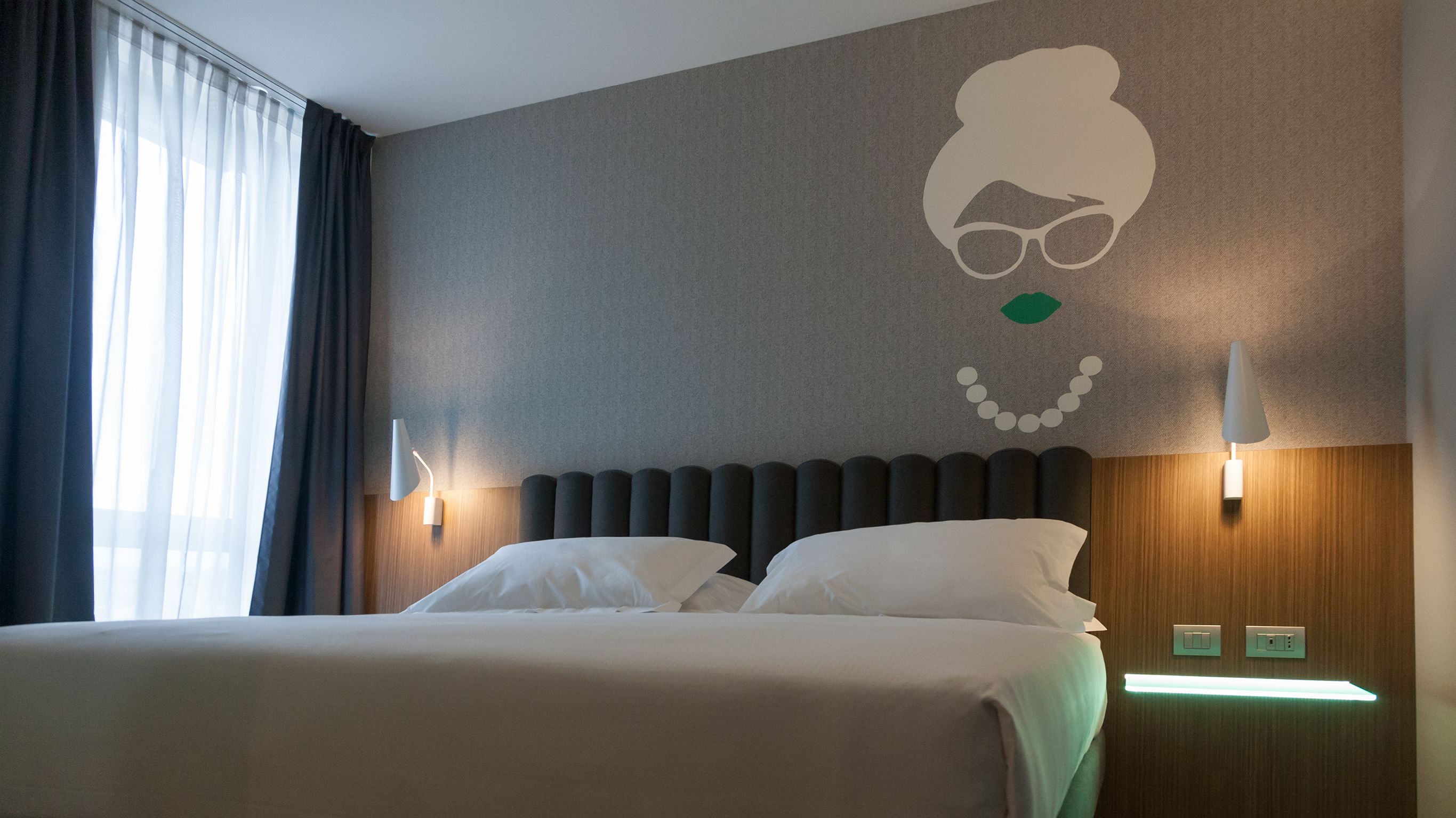 junior suite | premium bedding, down duvets, minibar, in-room safe