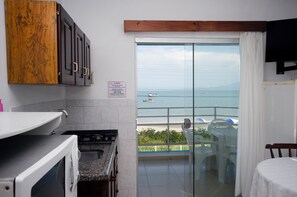 APARTAMENTO PANORÂMICO PARA 4 PESSOAS NO 1º ANDAR | Private kitchen