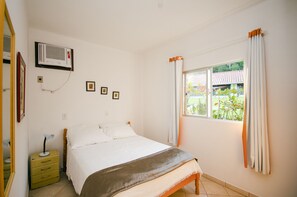 APARTAMENTO 2 QUARTOS PARA 7 PESSOAS | 1 slaapkamer, een strijkplank/strijkijzer, gratis wifi, beddengoed