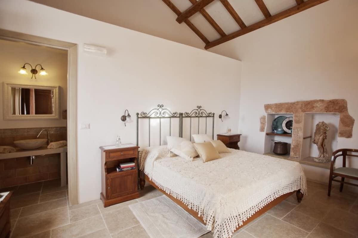 Double Room | 1 bedroom, premium bedding, minibar, desk