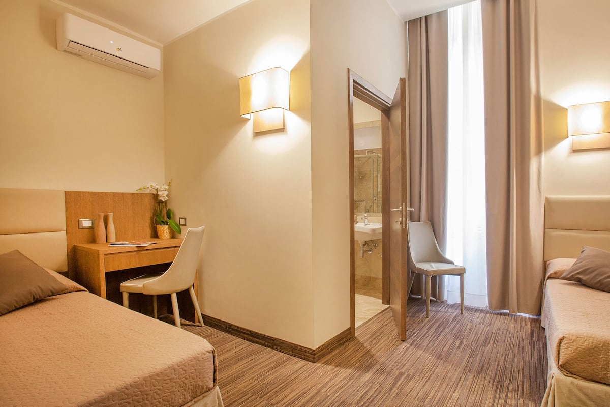 Classic Twin Room, 2 Single Beds