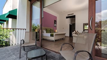 Suite, 1 cama King size, con acceso para personas discapacitadas, para no fumadores | Balcón