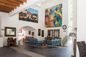 Lobby - Radisson Hotel Cuernavaca (Crucero Tezoyuca)