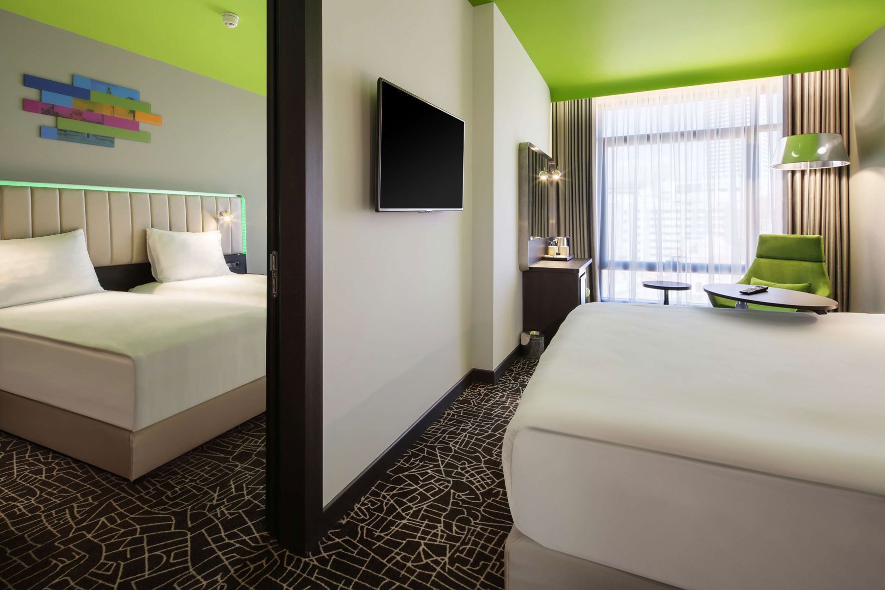 Literie de qualité supérieure, coffres-forts dans les chambres, bureau