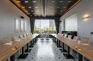 Toplantı salonu/imkânları