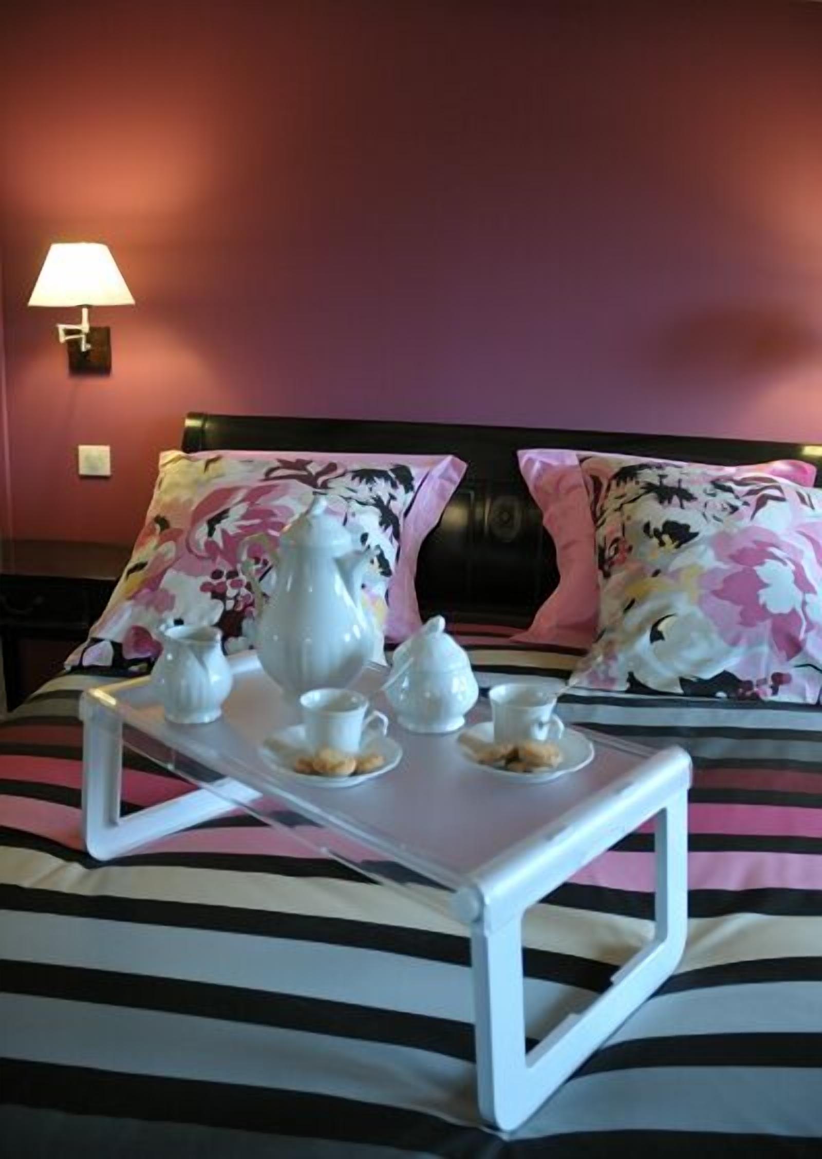 double room | room service – dining