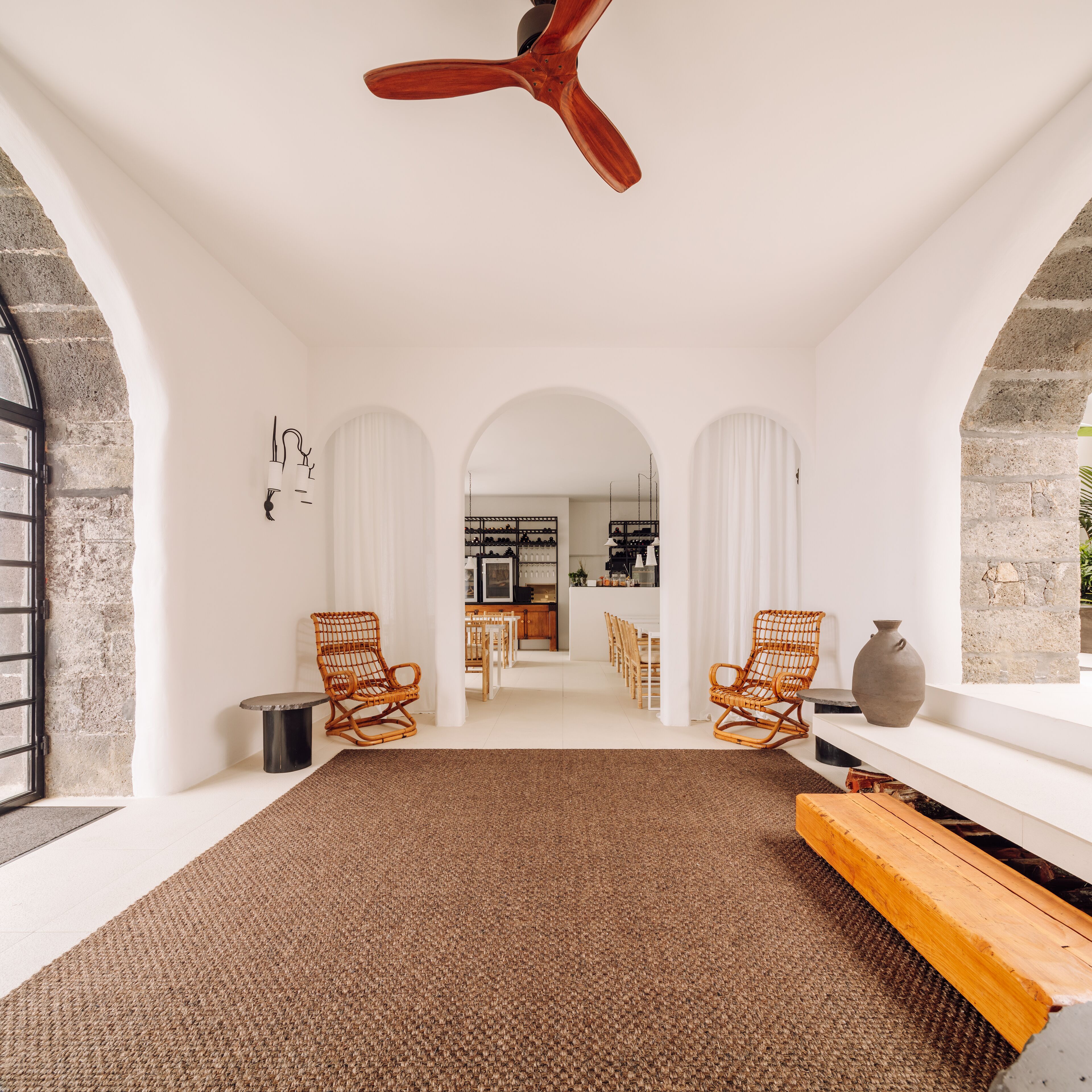 breakfast and dinner served