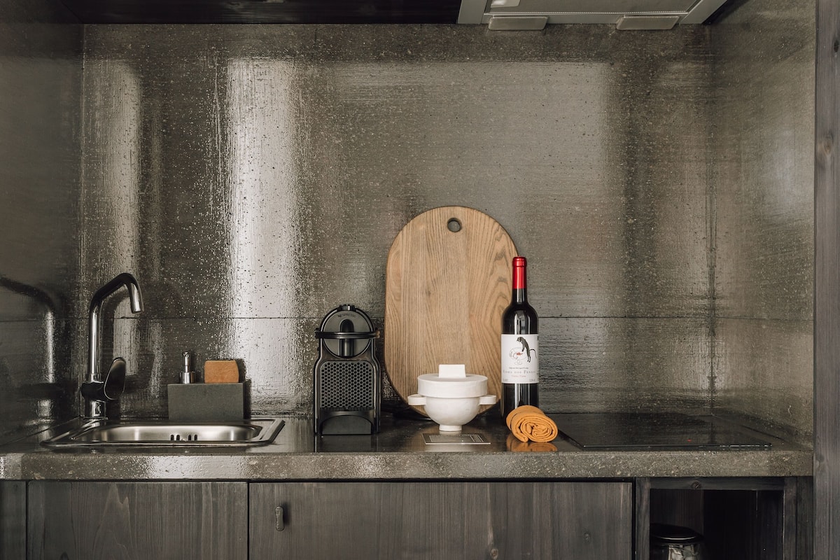 suite | 1 bedroom, premium bedding, memory-foam beds, minibar