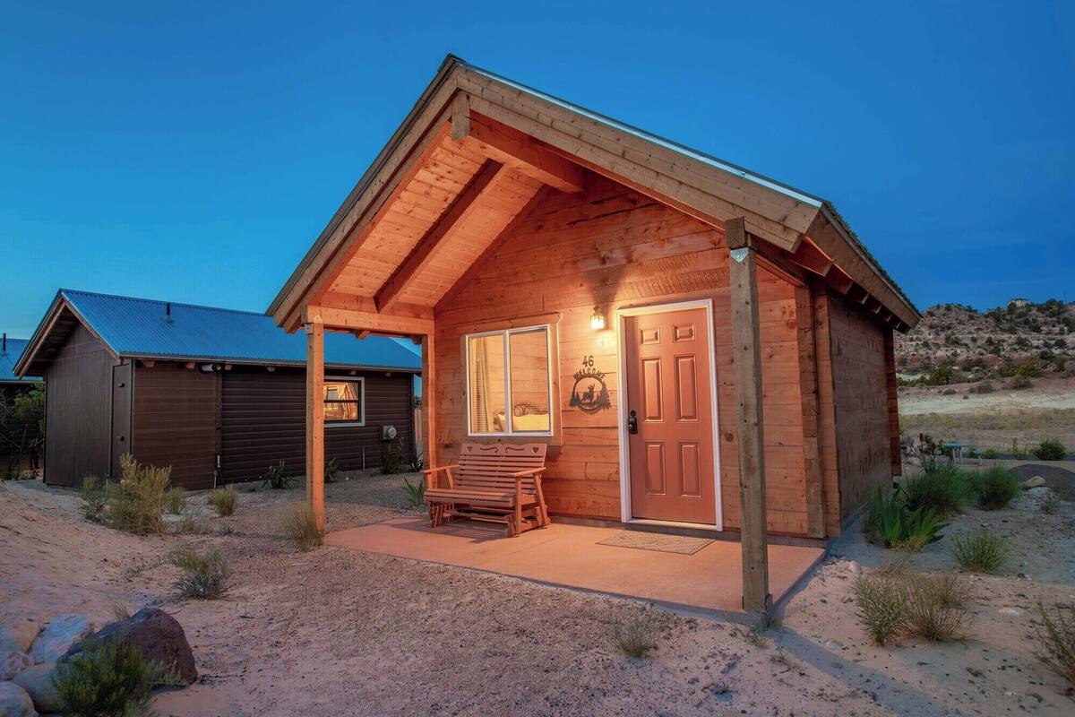 Cabin, Multiple Beds, Non Smoking (Pisces) | WiFi (free), individually decorated, individually furnished, bed sheets