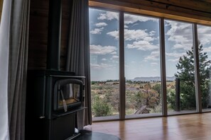 Vacation Home, Separate Bedroom, Full Kitchen (Big Dipper) | Oppholdsområde