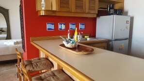 Departamento, 1 habitación, balcón | Servicio a la habitación