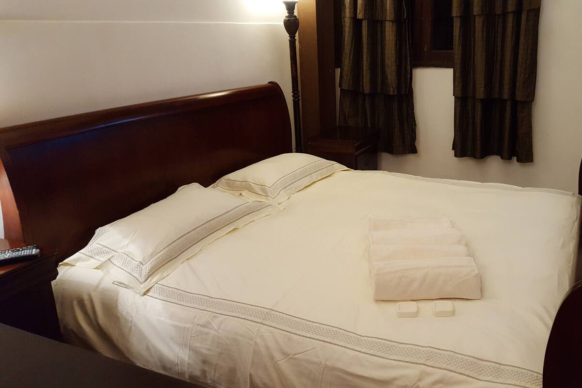 Monolocale, 1 camera da letto (Patio) | Biancheria da letto di alta qualità, ferro/asse da stiro, Wi-Fi gratuito