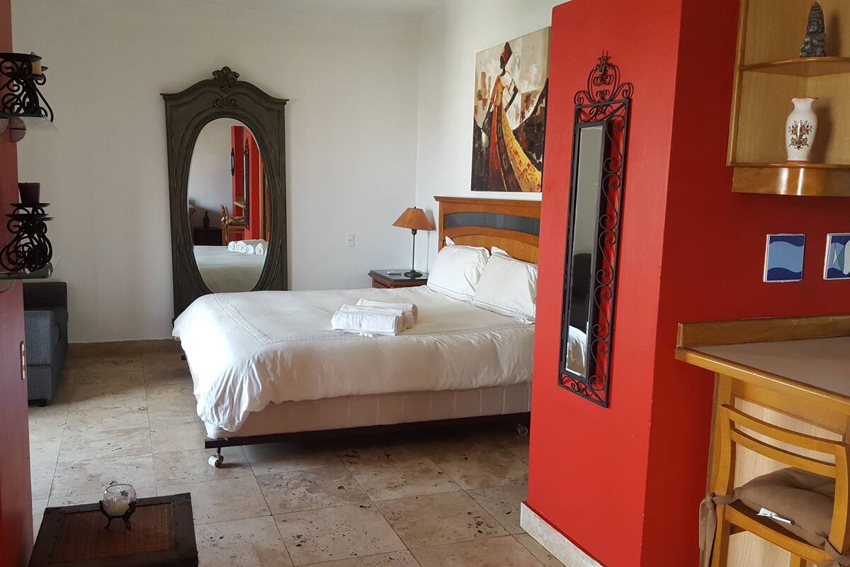 Appartamento, 1 camera da letto, balcone | Biancheria da letto di alta qualità, ferro/asse da stiro, Wi-Fi gratuito