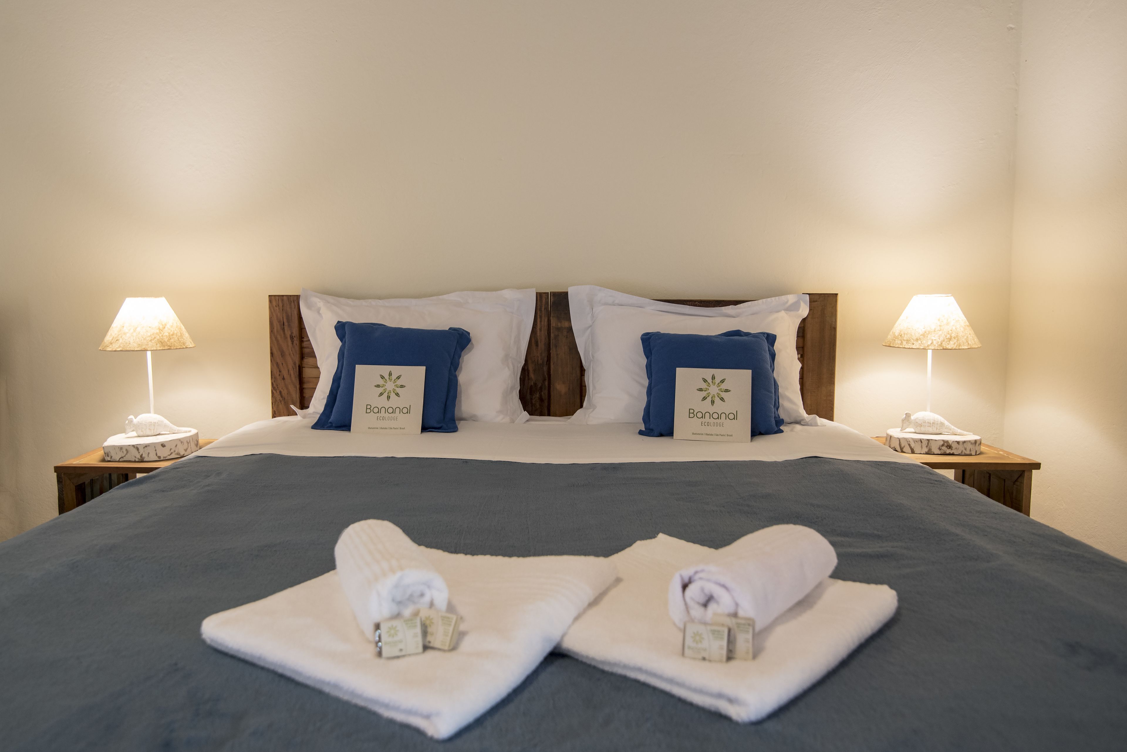 Minibar y caja de seguridad en la habitación 