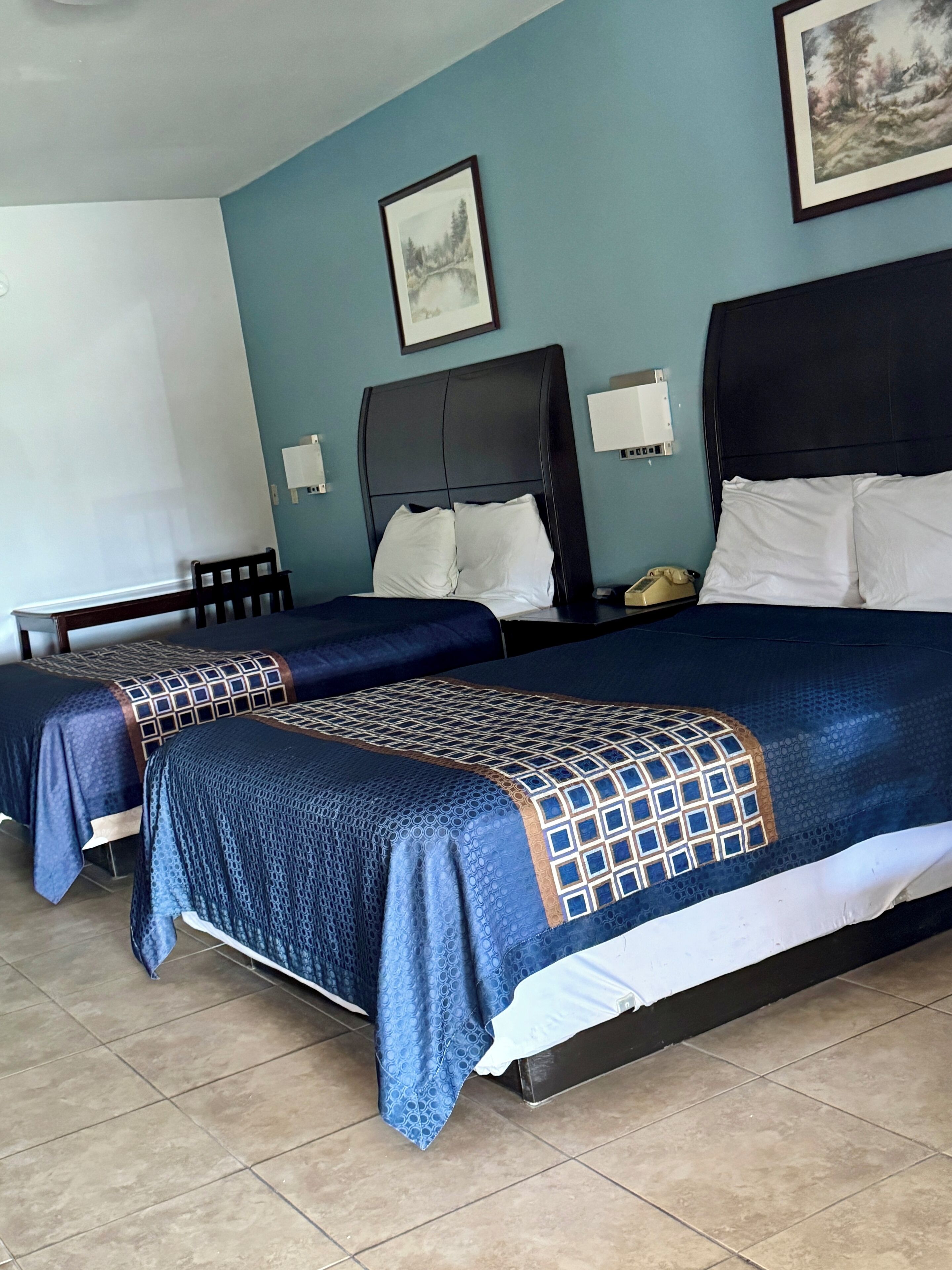 Photo - Texas Inn and Suites City Center at University Dr.