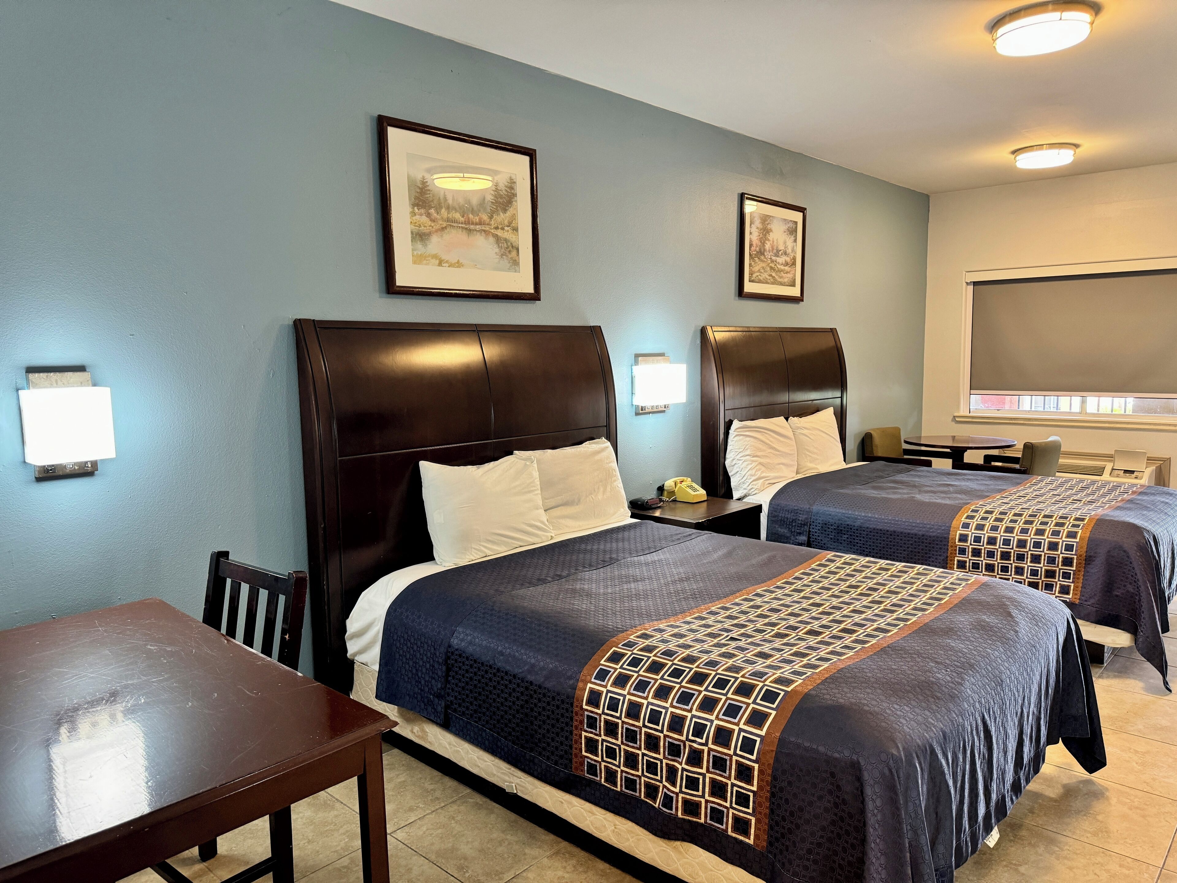 Photo - Texas Inn and Suites City Center at University Dr.