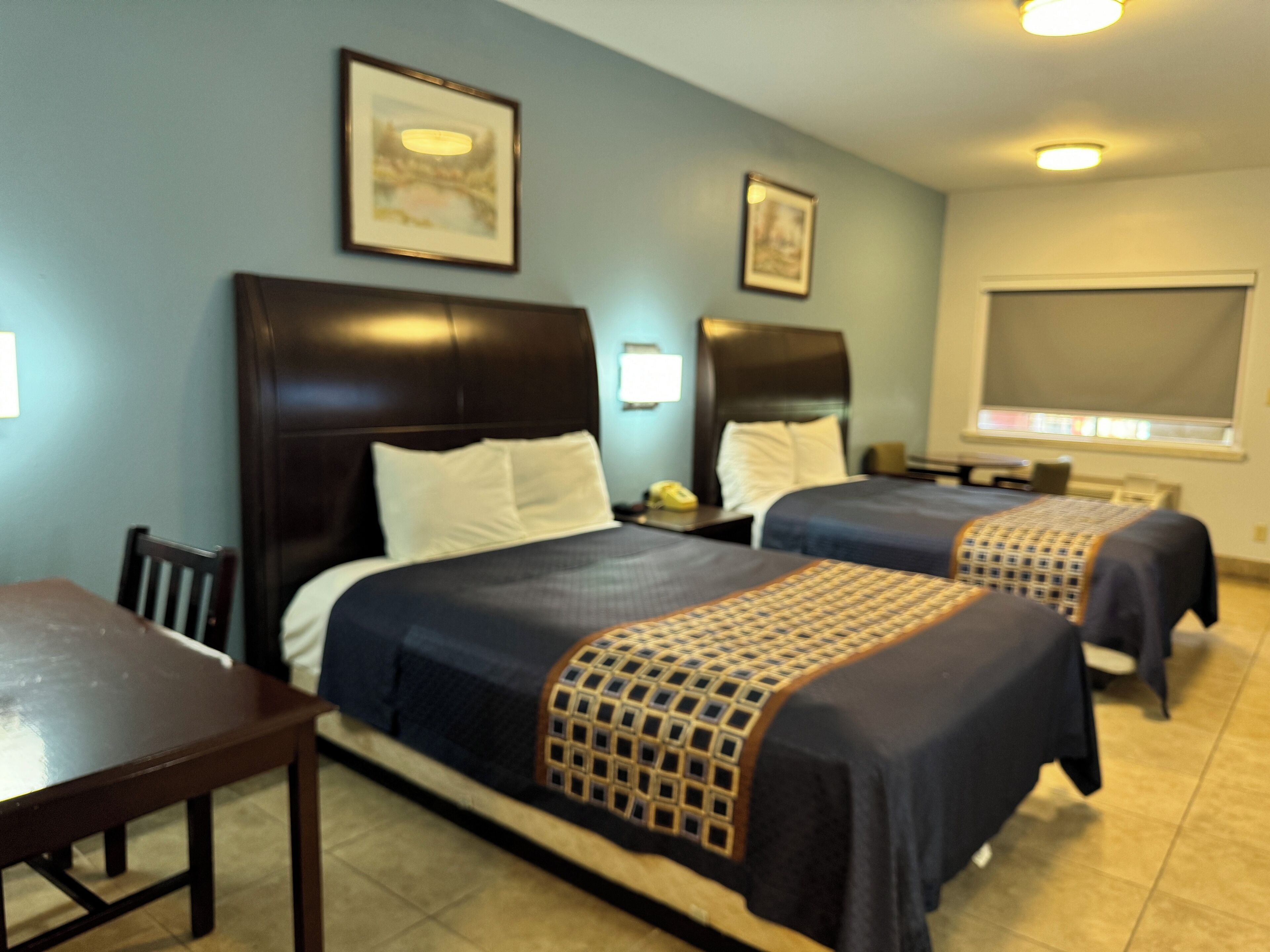 Photo - Texas Inn and Suites City Center at University Dr.