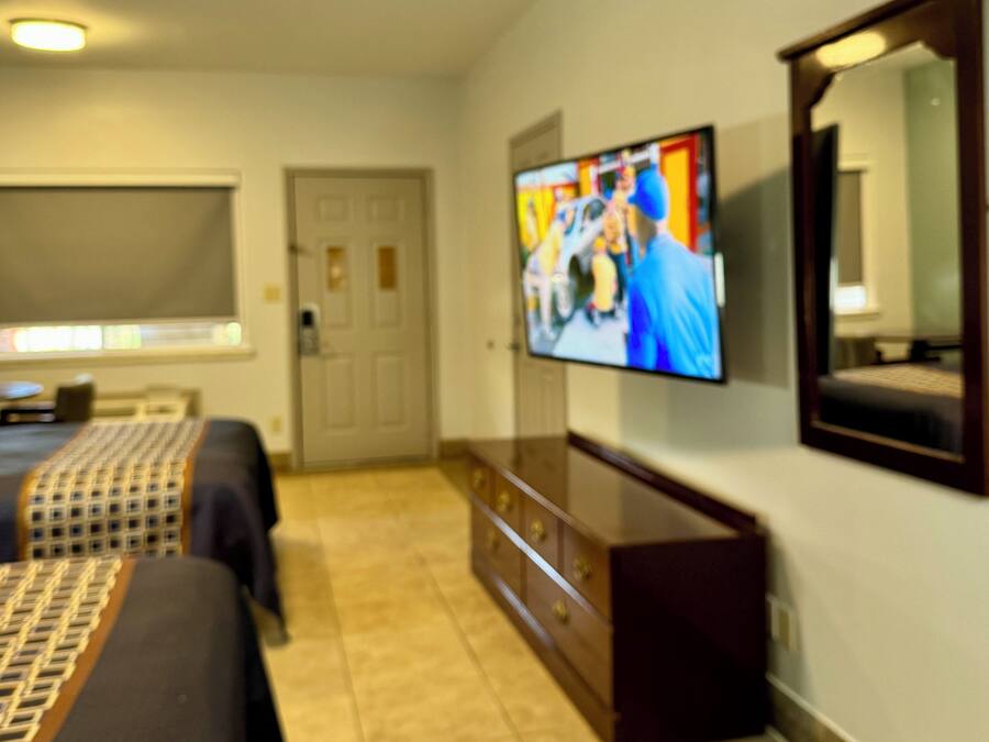 1 bedroom, premium bedding, desk, blackout drapes