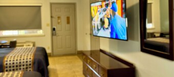 Texas Inn and Suites City Center at University Dr.