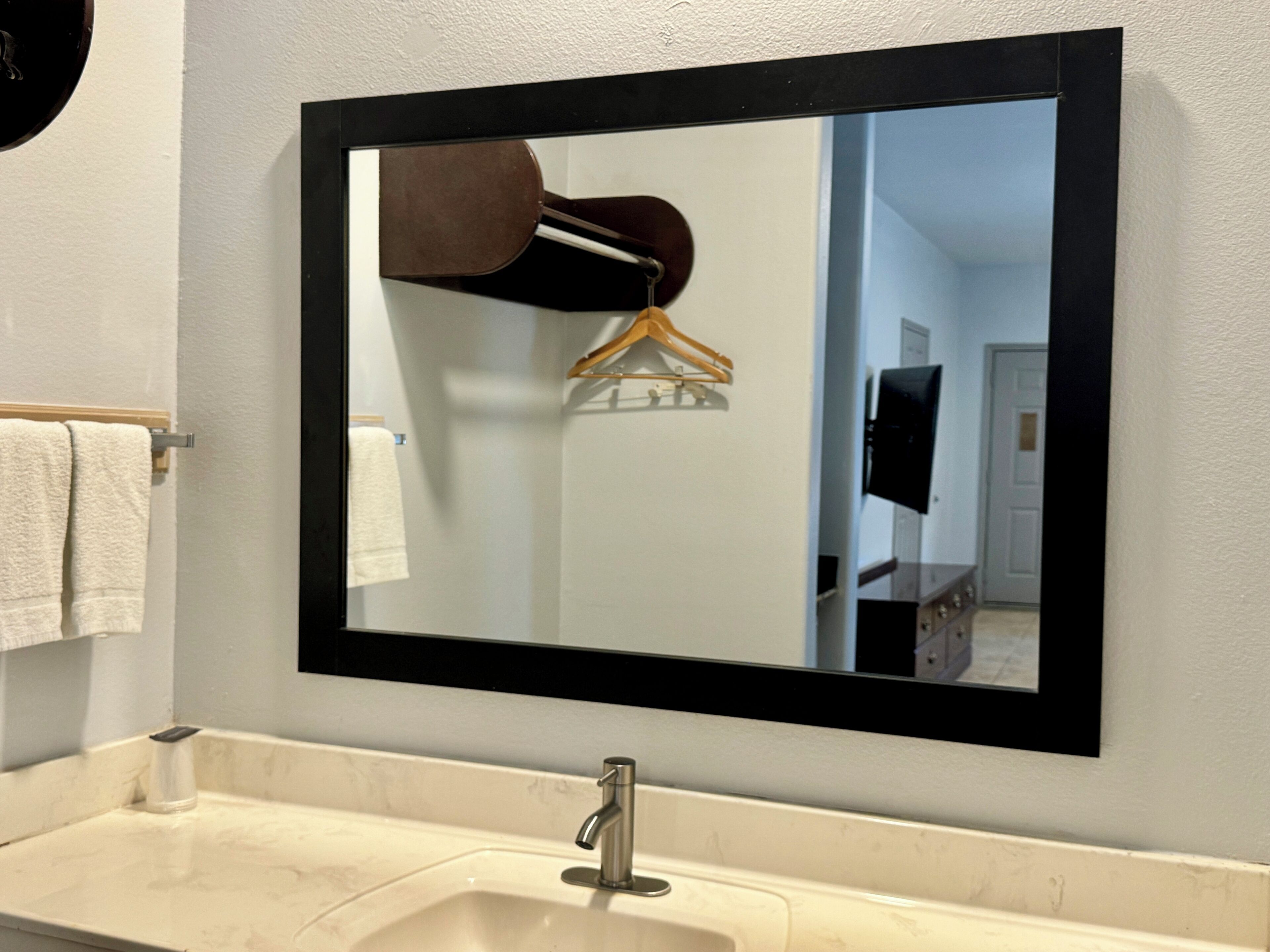 Photo - Texas Inn and Suites City Center at University Dr.