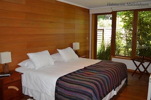 Ropa de cama de alta calidad, minibar, caja fuerte