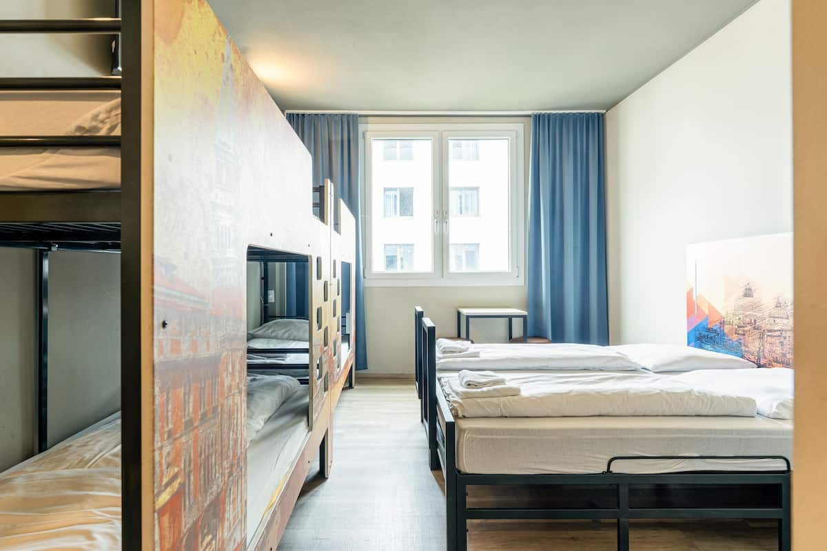 6-Bed Room | Desk, free WiFi, bed sheets