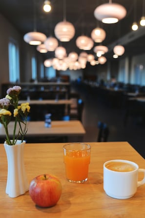 Daily buffet breakfast for a fee