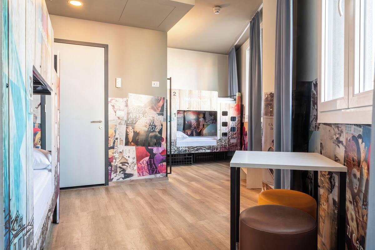 Wi-Fi gratuit, draps fournis