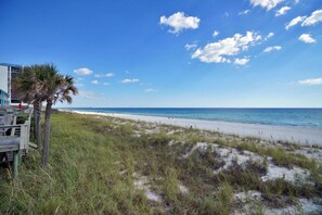 On the beach, white sand - Premier Townhomes by Panhandle Getaways (Panama City Beach)