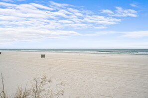 On the beach, white sand - Premier Townhomes by Panhandle Getaways (Panama City Beach)