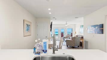 Townhome, 2 Bedrooms, Ocean View (1) | Private kitchen | Full-size fridge, microwave, oven, stovetop