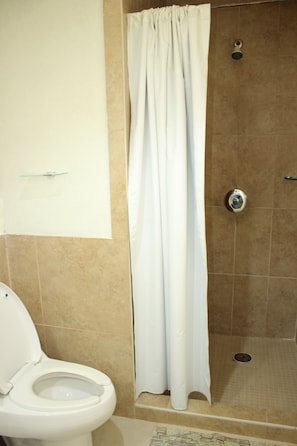 Single Room | Bathroom
