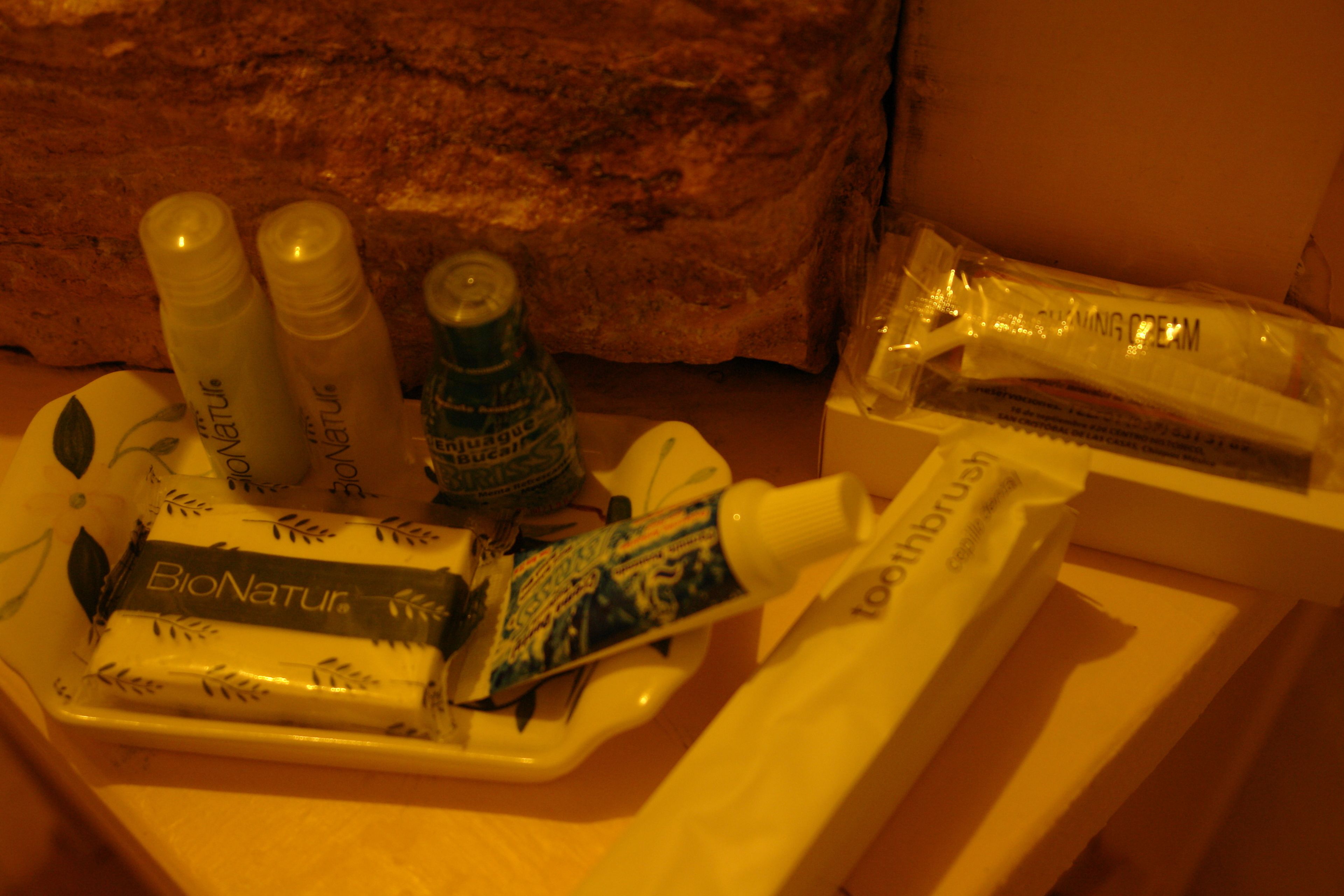 standard room, 1 king bed | iron/ironing board, free wifi, bed sheets