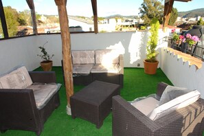Family Room, Terrace | Terrace/patio