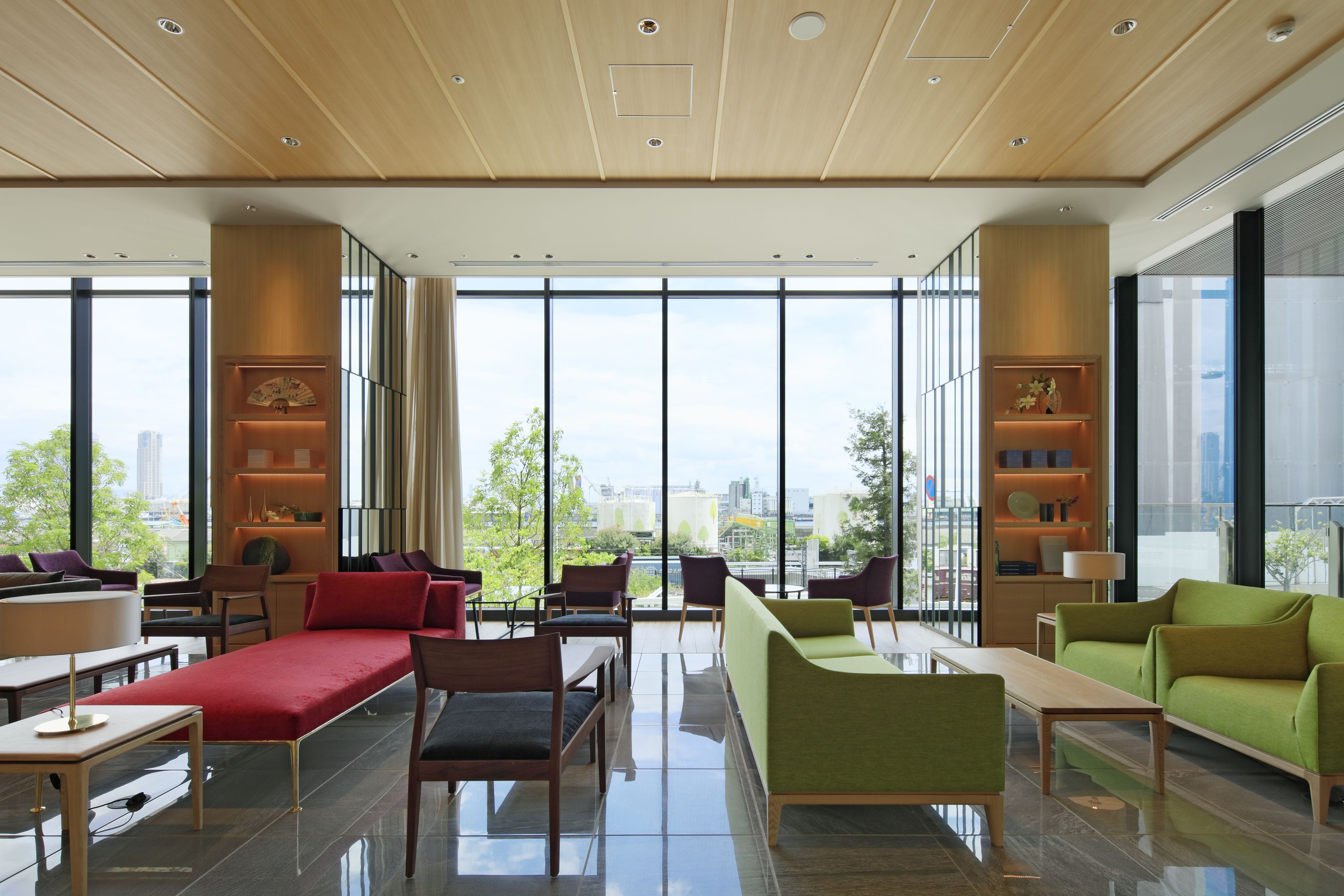 Coin salon dans le hall