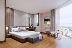 Ropa de cama de alta calidad, cubrecamas y minibar 