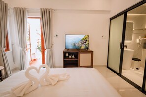 1 chambre, minibar, coffres-forts dans les chambres, bureau
