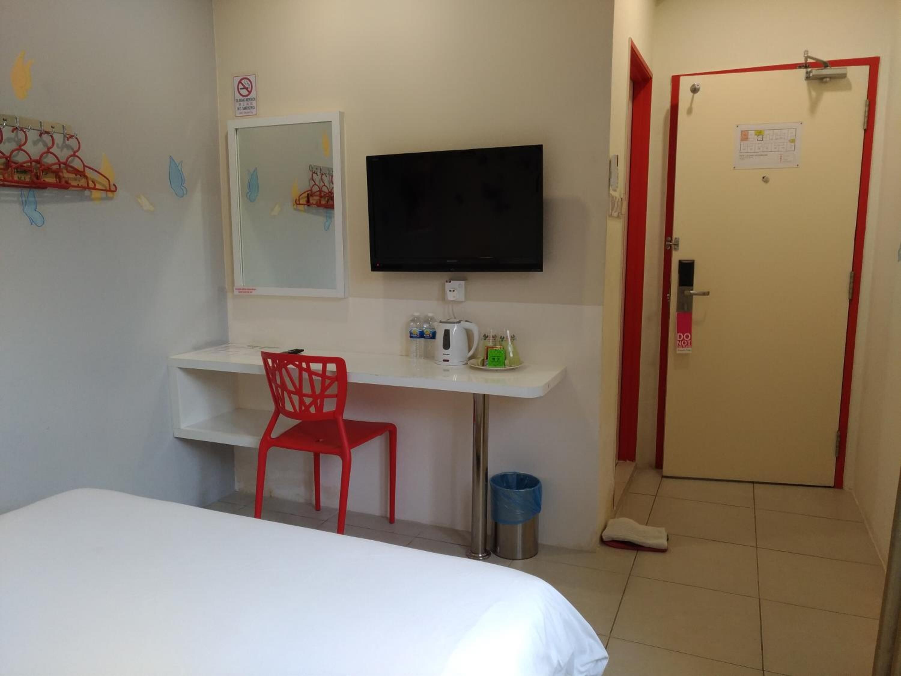 desk, iron/ironing board, free wifi, bed sheets