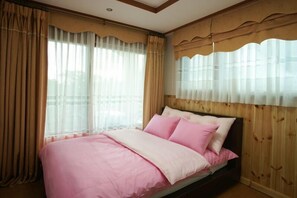 [Special Price] Living room type for 4 people | 免费 WiFi