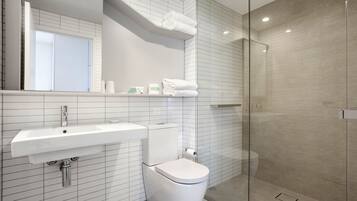 Shower, free toiletries, hair dryer, towels