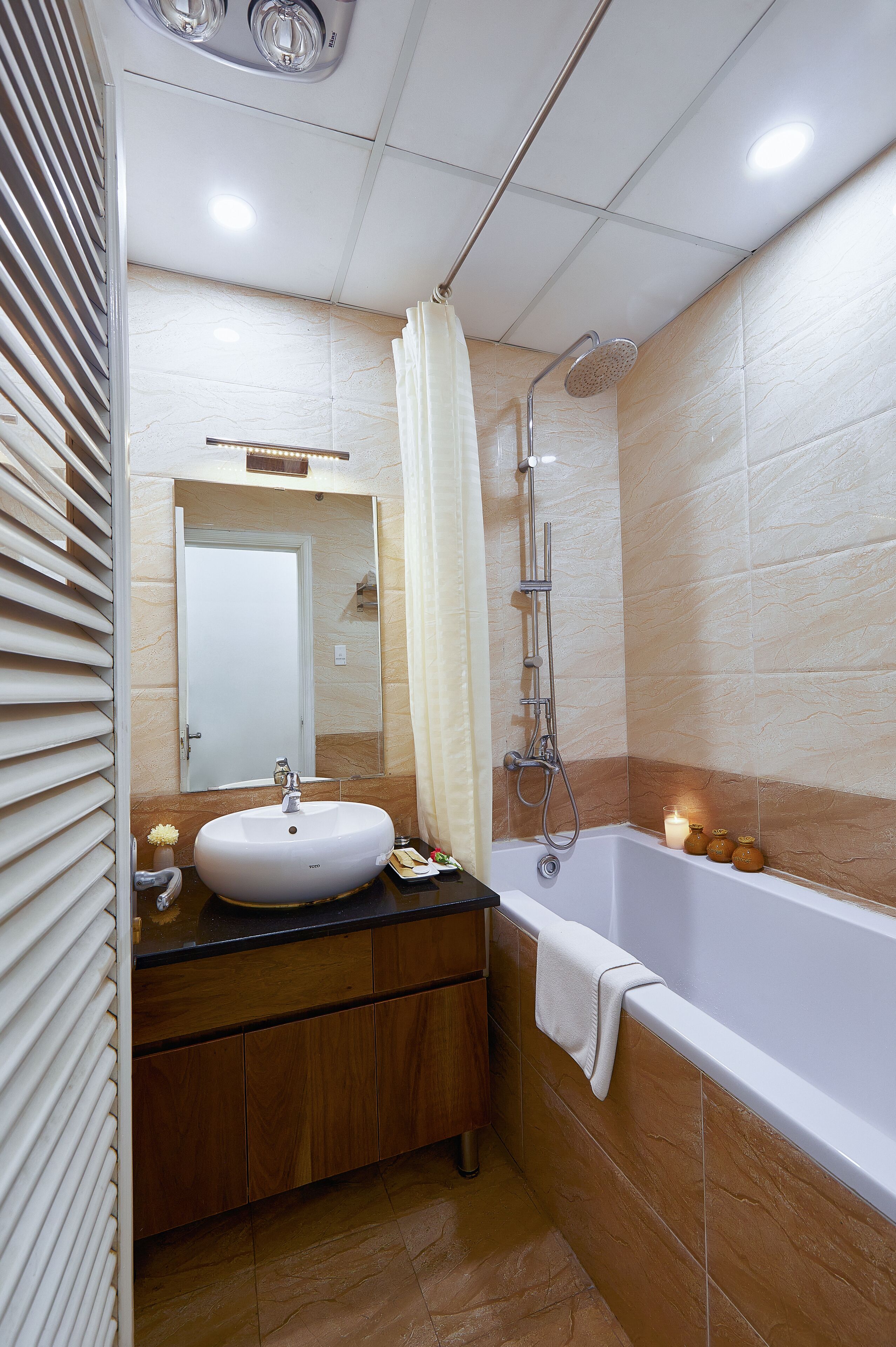 executive deluxe apartment | deep-soaking bathtub