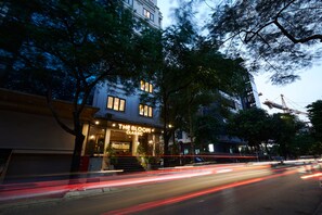 A building with a sign reading "The Bloom Classic". - The Bloom Classic - Hotel and Bistro (Hanoi)