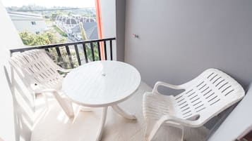 Luxury Twin Room | Terrace/patio