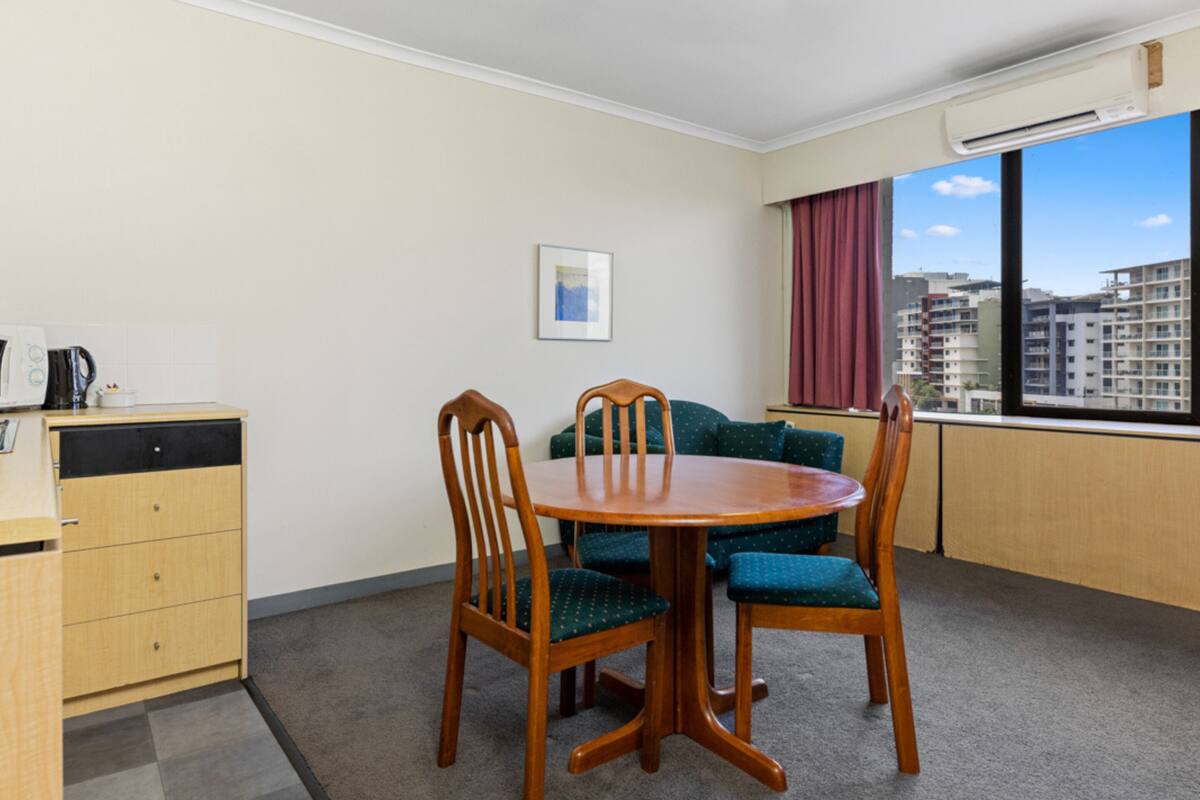 Junior Suite | In-room safe, desk, iron/ironing board, free WiFi