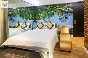 Dream VIP | Egyptian cotton sheets, premium bedding, pillowtop beds, minibar - Bonita THT Hotel - Adults Only (Ho Chi Minh City)