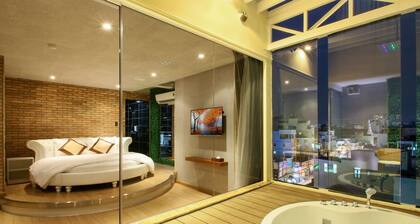 Bonita THT Hotel - Adults Only