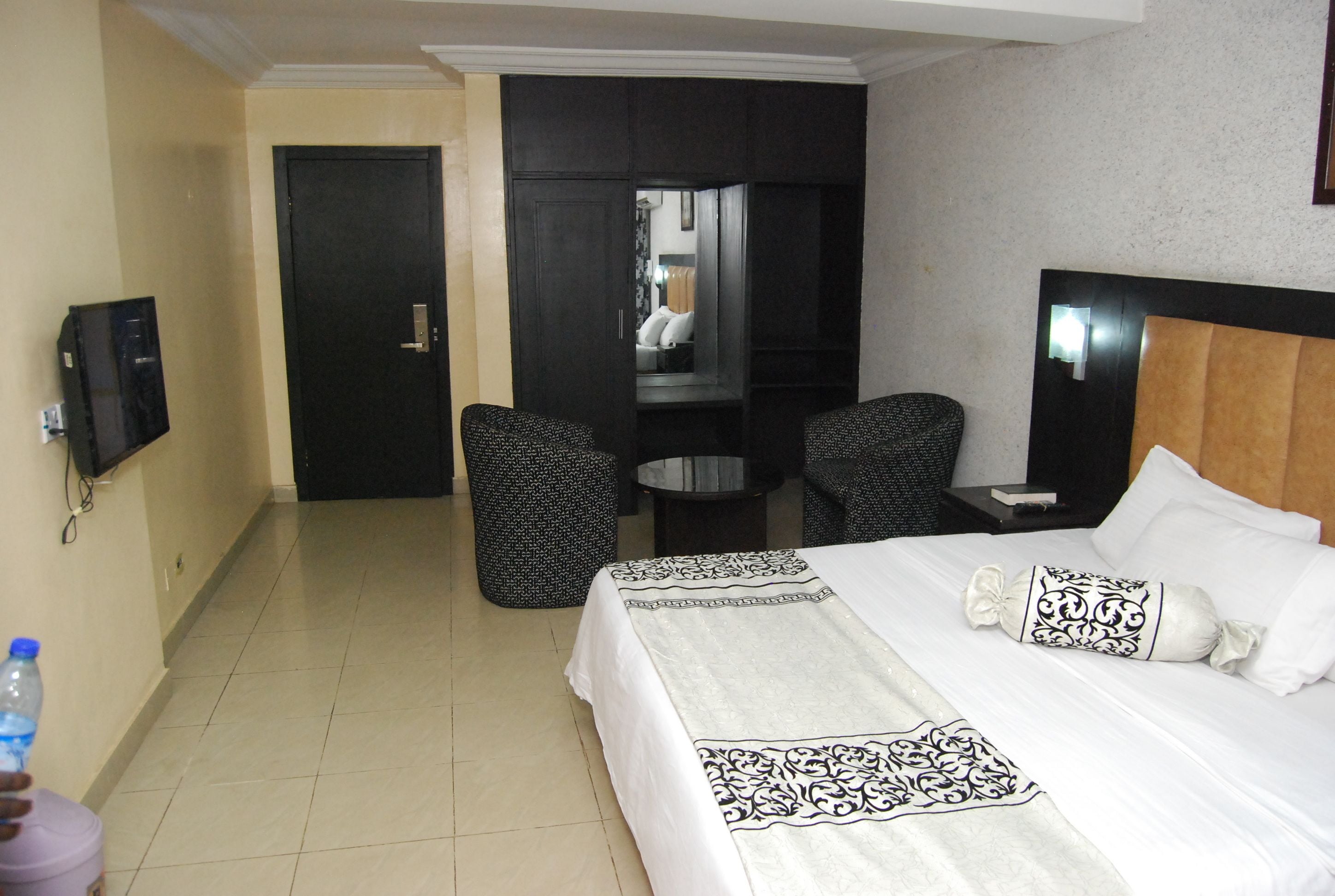 مكتب وواي فاي مجانًا